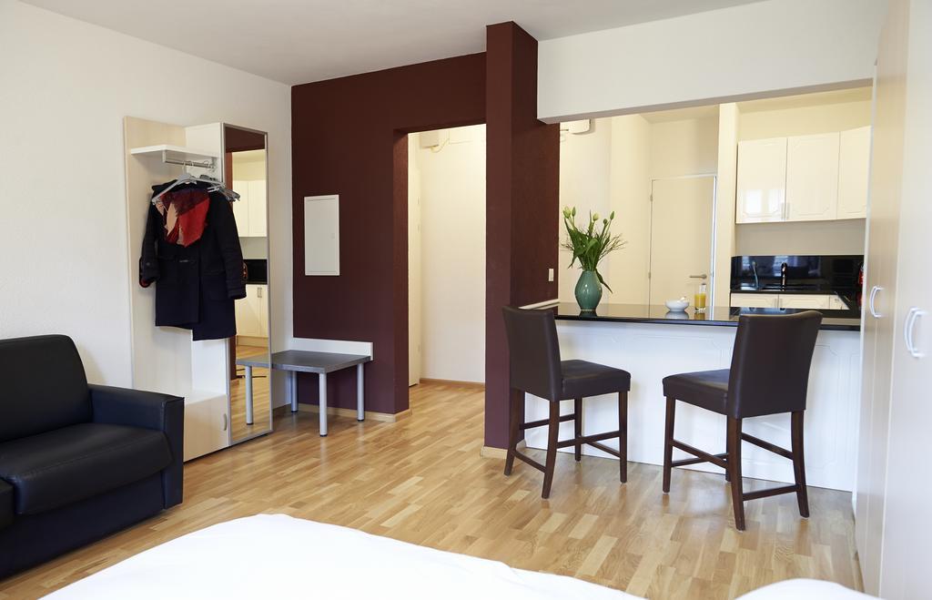 Residence Apartments By Hotel Du Commerce Базел Стая снимка