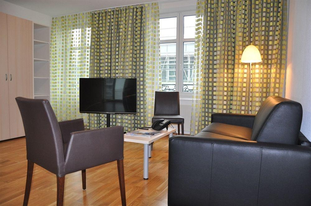 Residence Apartments By Hotel Du Commerce Базел Екстериор снимка