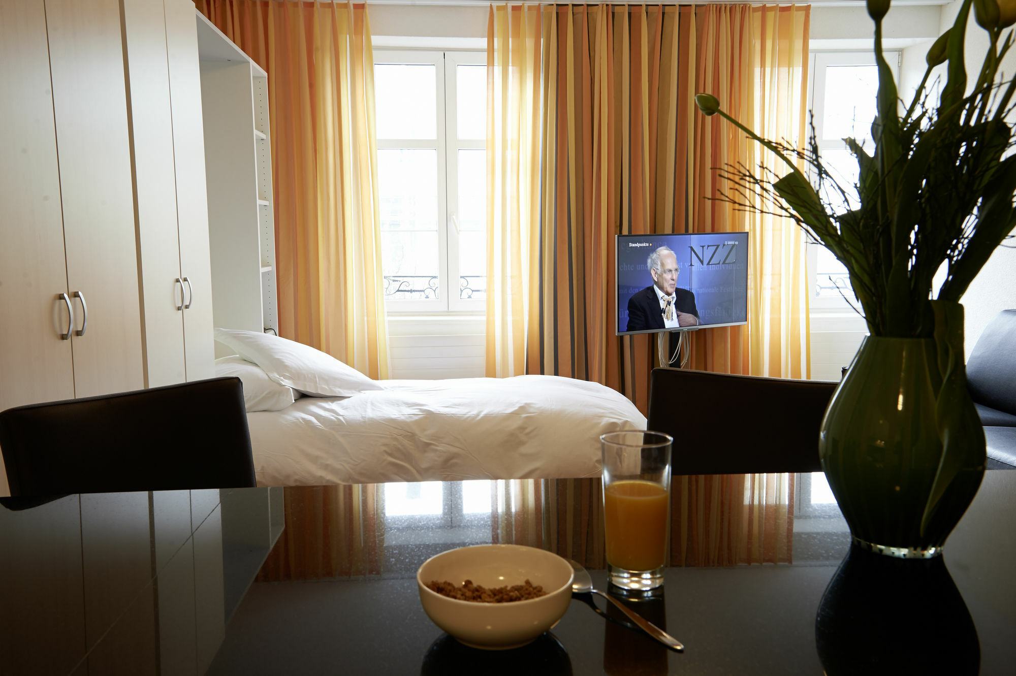 Residence Apartments By Hotel Du Commerce Базел Екстериор снимка